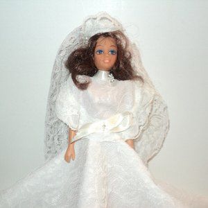 Bride Doll 11 1/2" Unbranded 1980's Lace Bridal Gown Collectible Vintage